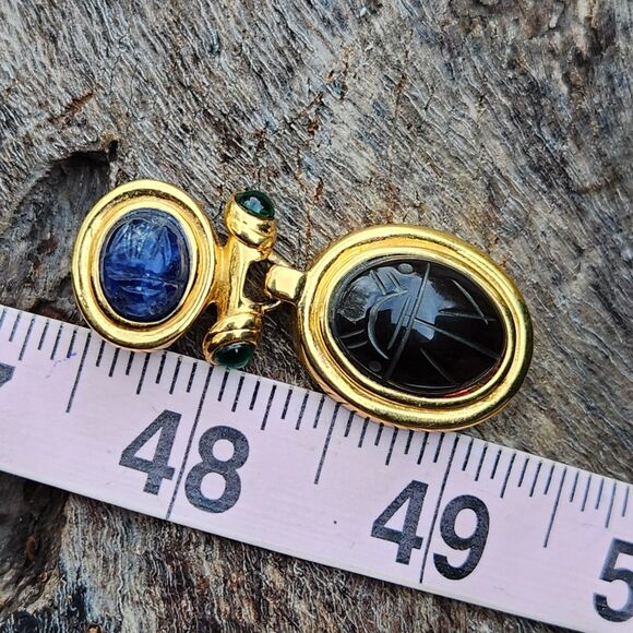 Vintage Givenchy Gold Tone Scarab Sodalite Green Glass Egyptian Revival Pendant - Picture 7 of 7